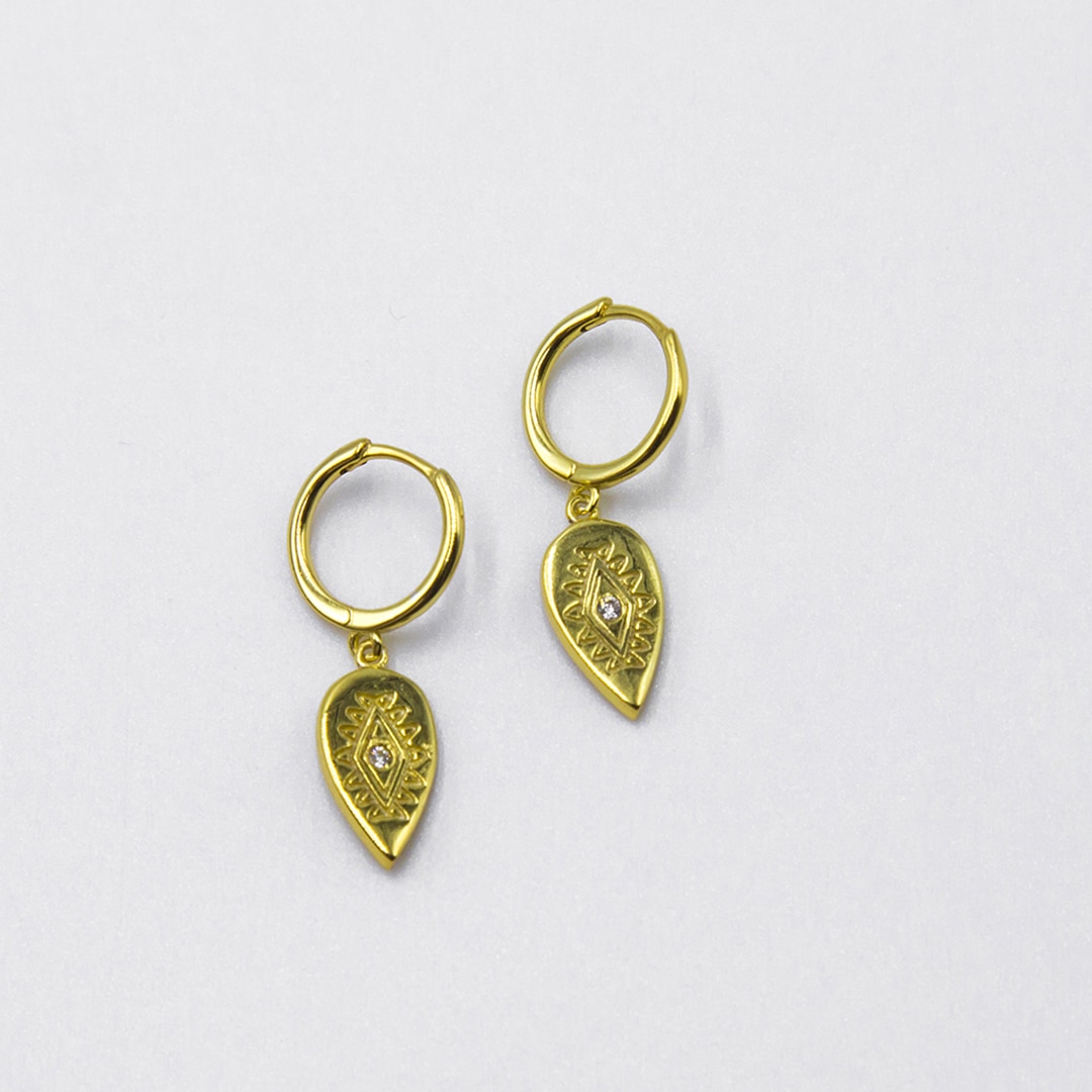 PENDIENTES ARO CON HOJA DORADO